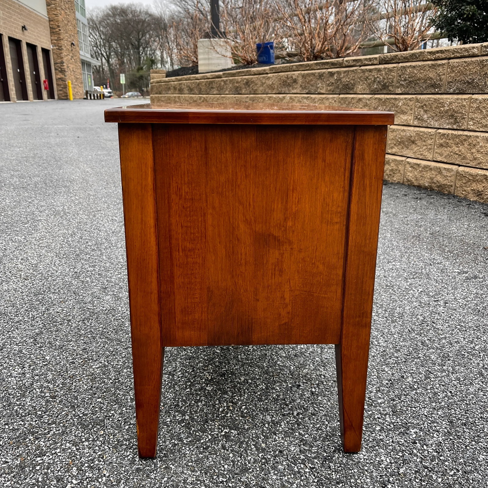Ethan Allen Country Colors Rustic Traditional Maple Chairside Chest or Nightstand (14-9401) - 4