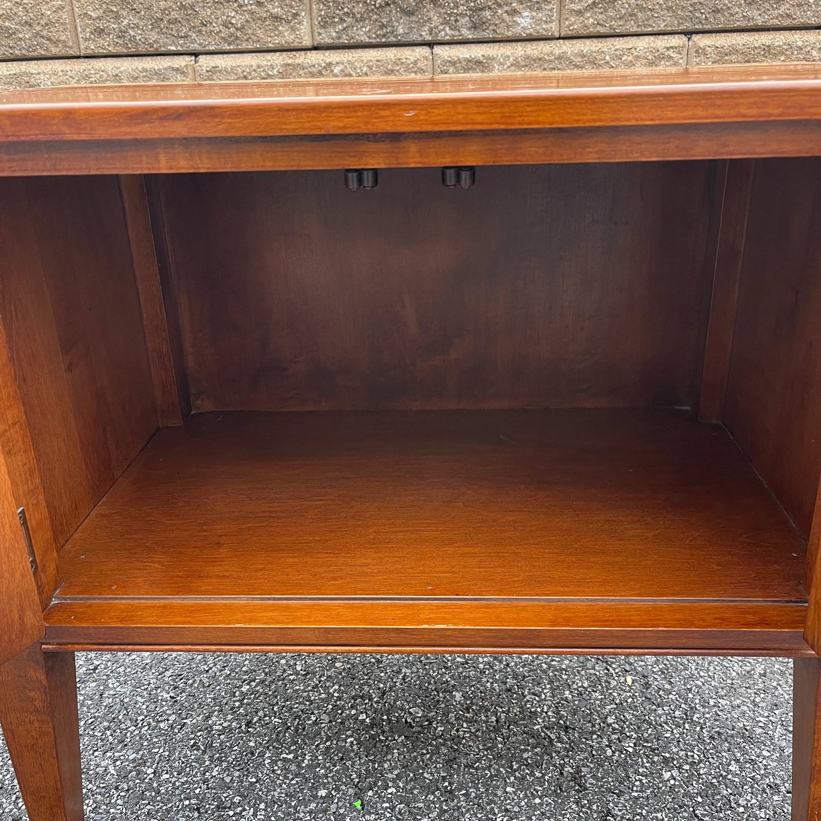 Ethan Allen Country Colors Rustic Traditional Maple Chairside Chest or Nightstand (14-9401) - 7