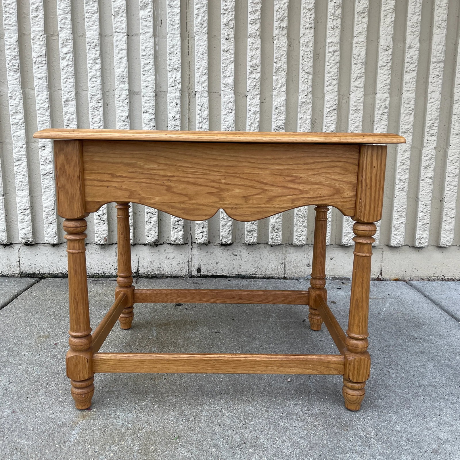 Ethan Allen Canterbury Collection Traditional Oak 1 Drawer Side Table - 4