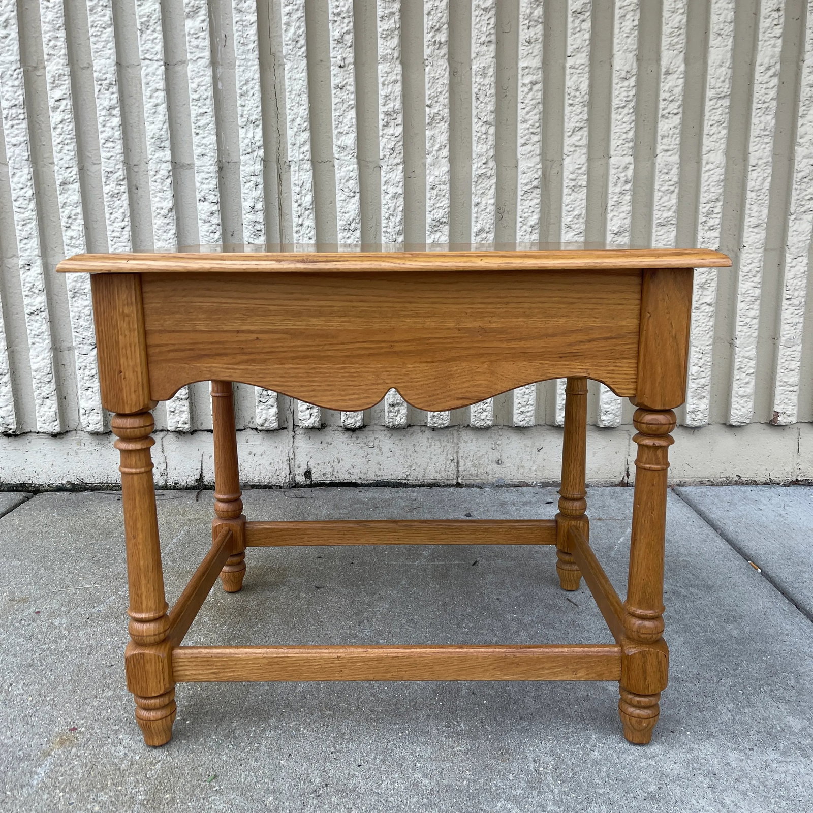 Ethan Allen Canterbury Collection Traditional Oak 1 Drawer Side Table - 6