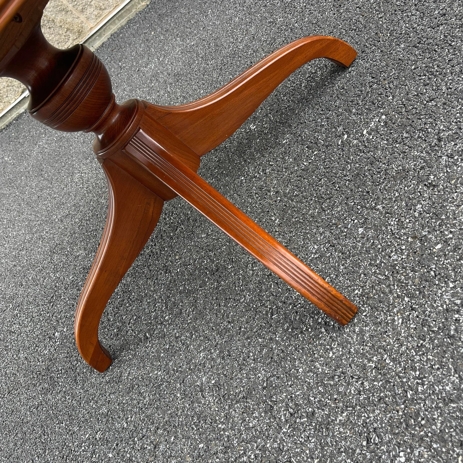 Vintage Pennsylvania House Traditional Solid Cherry Round Pedestal Side Table - 4