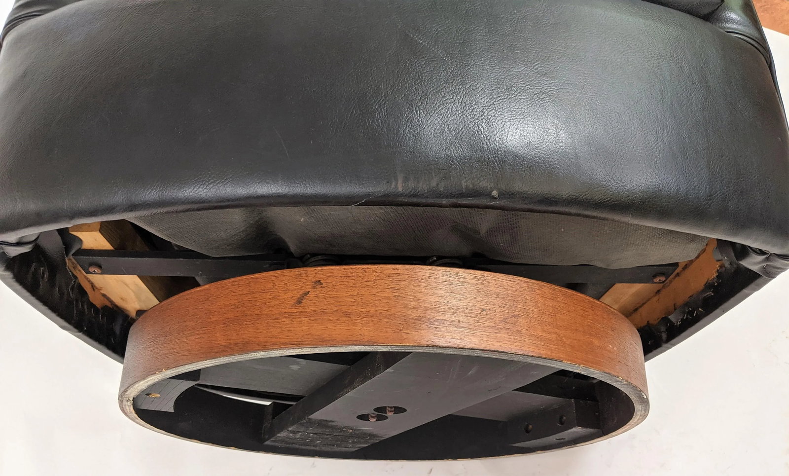 Vintage Thayer Coggins Swivel Tilt Tub Chair - 9