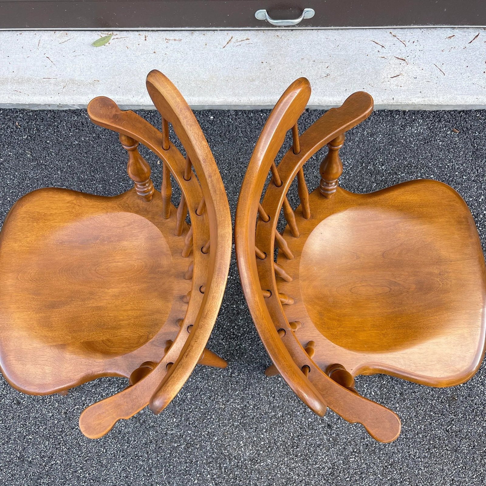 Vintage Ethan Allen Baumritter Heirloom Maple Comb Back Windsor Mate's Dining Chairs - a Pair - 4
