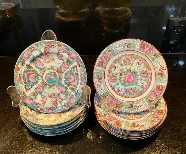 1930s Chinese Rose Canton Medallion Porcelain Dinnerware Set- 60 Pieces - 3