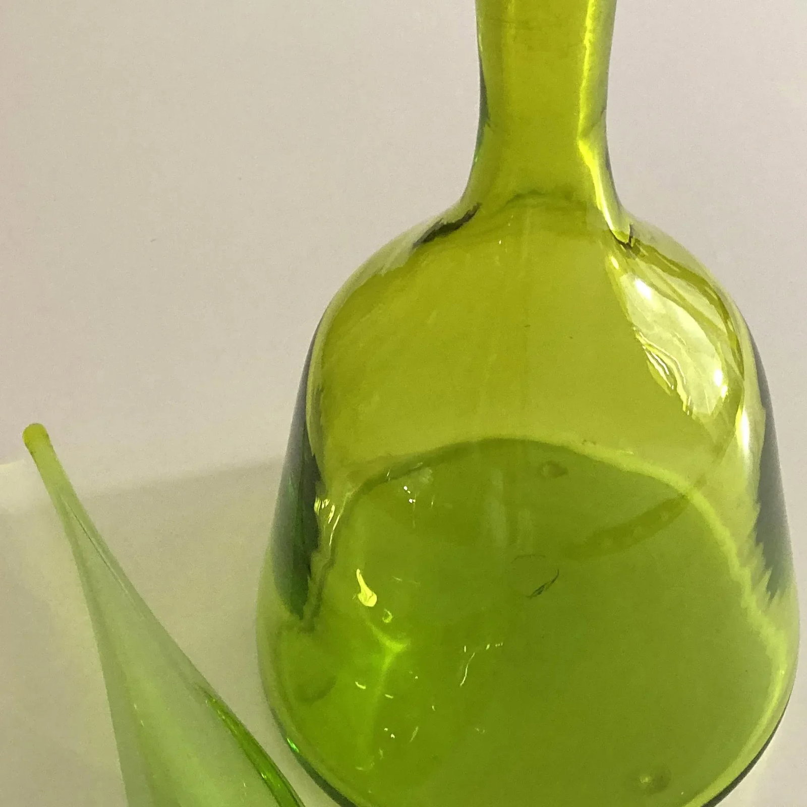 Vintage Blenko Decanter With Stopper, Design by Wayne Husted, Olive Green - 5