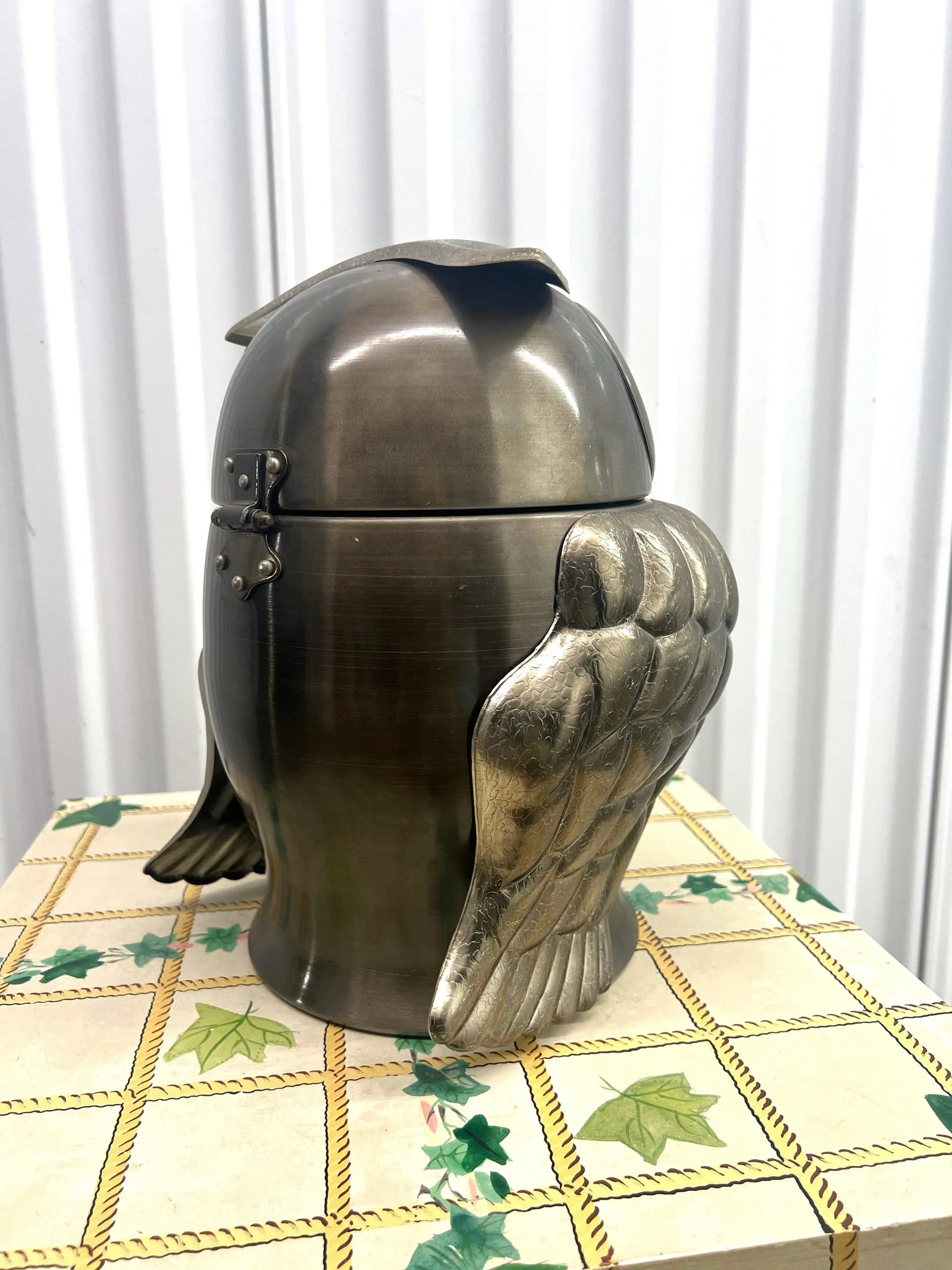 1970's Seymour Mann Italian Design Owl Form Ice Bucket. - 4