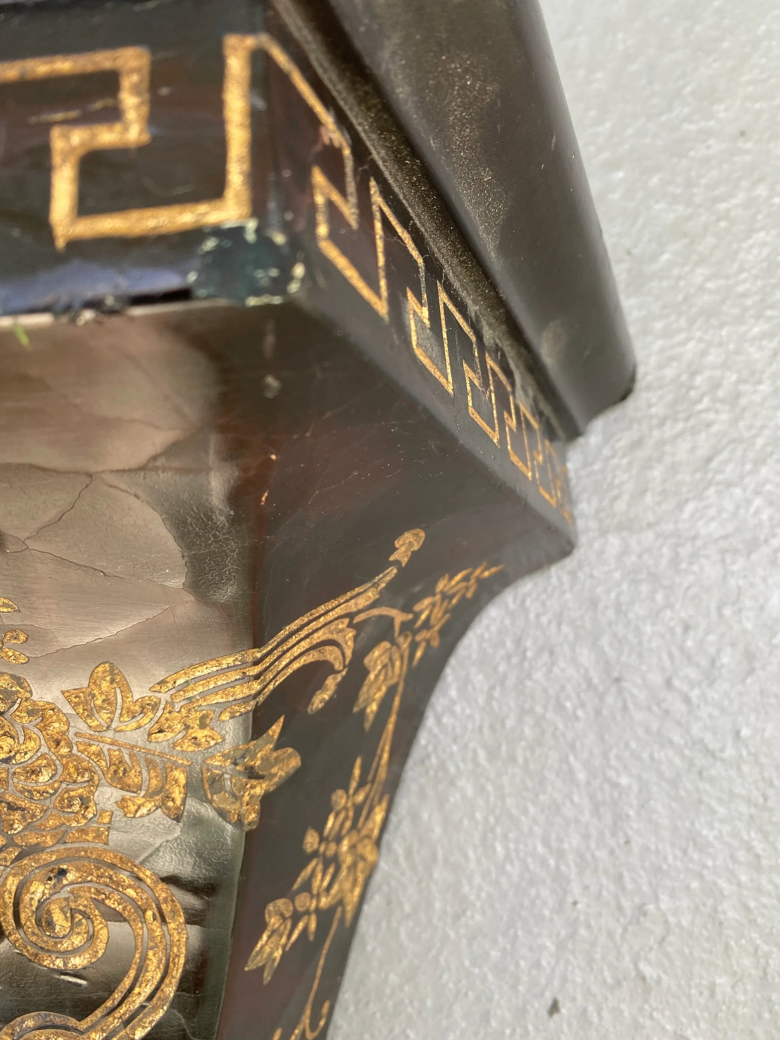 1980s Large Black & Gold Wall Shelf - 12