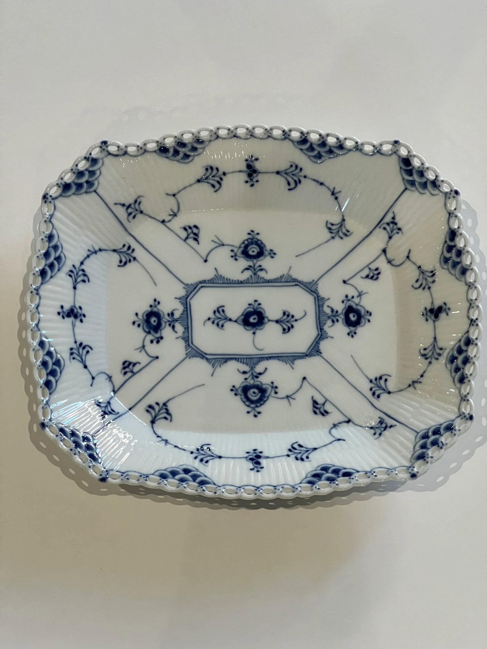 1960s Royal Copenhagen Blue Fluted Full Lace Platter 1143 - 2