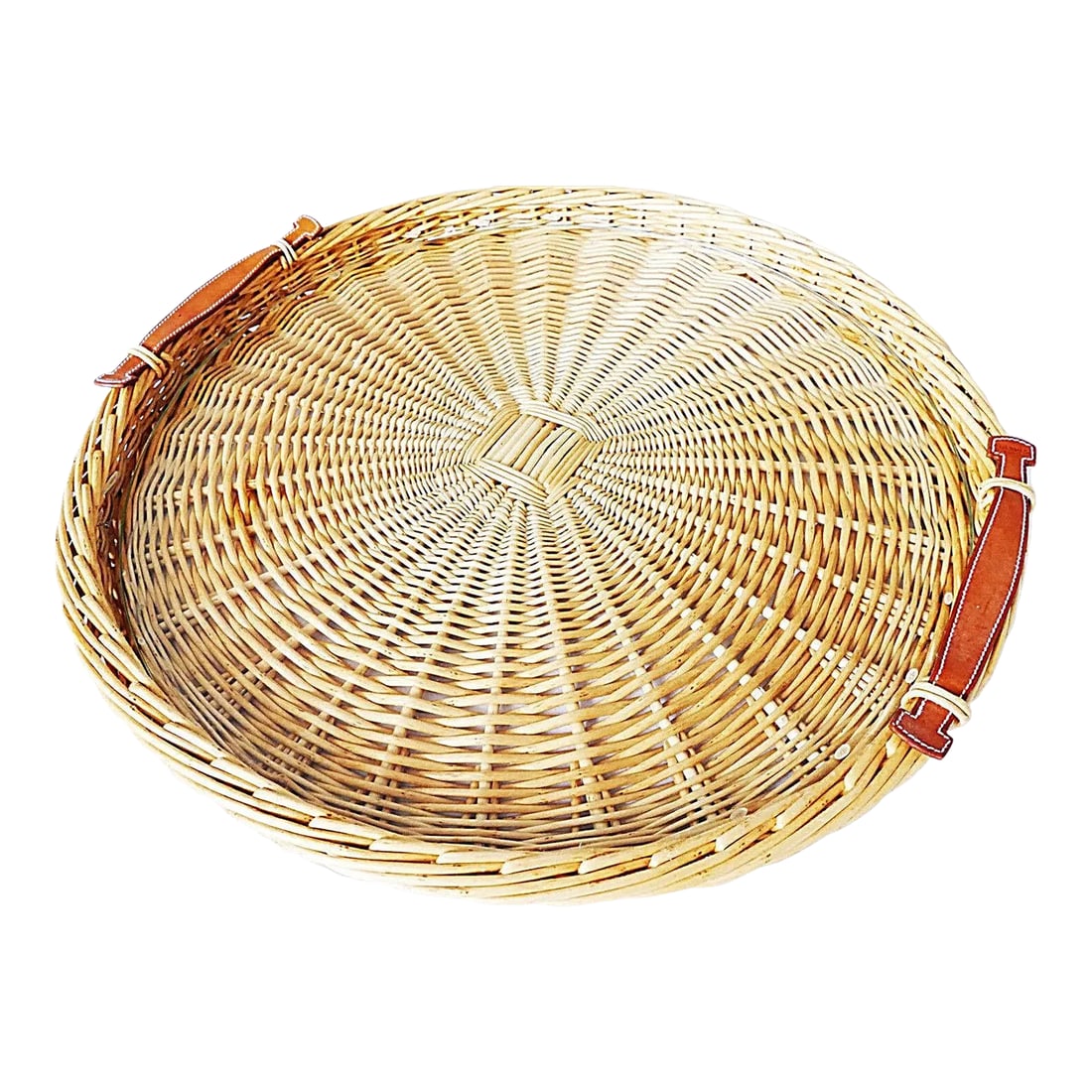 Hermes Wicker Tray with Leather Handles: ART OF LIVING... This auction is for a tray from a brand that offers the best home collection on the planet and simply a breed apart. The combination of intricate wicker work along with leather