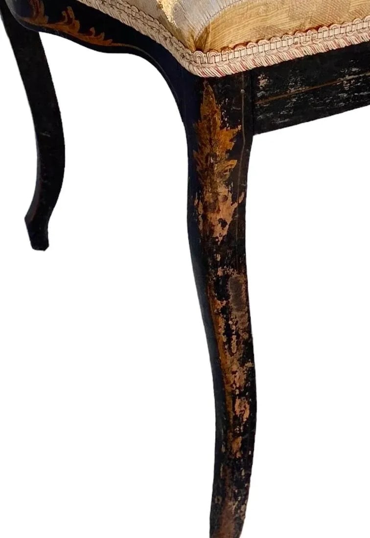 Mid 19th Century Pair of Napoleon III Chairs - 8