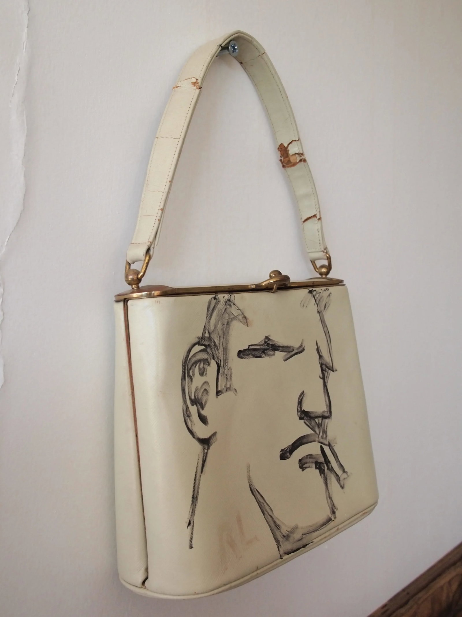 Vintage Robert Loughlin "1962" Brute Smoking Man Portrait Drawing Painting on Vintage Purse Outsider - 7