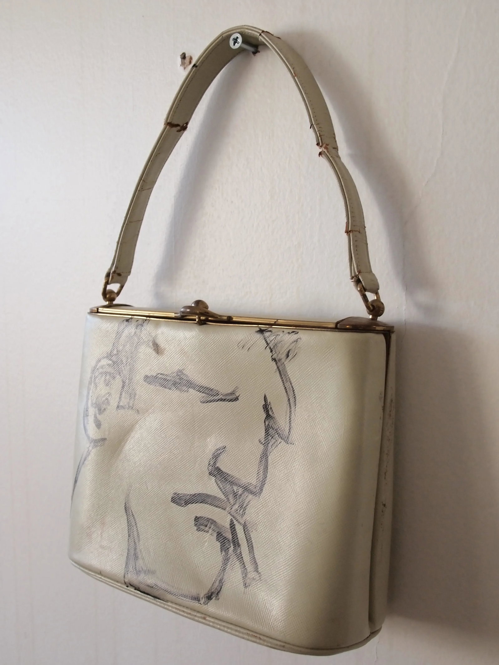 Vintage Robert Loughlin "1962" Brute Smoking Man Portrait Drawing Painting on Vintage Purse Outsider - 8