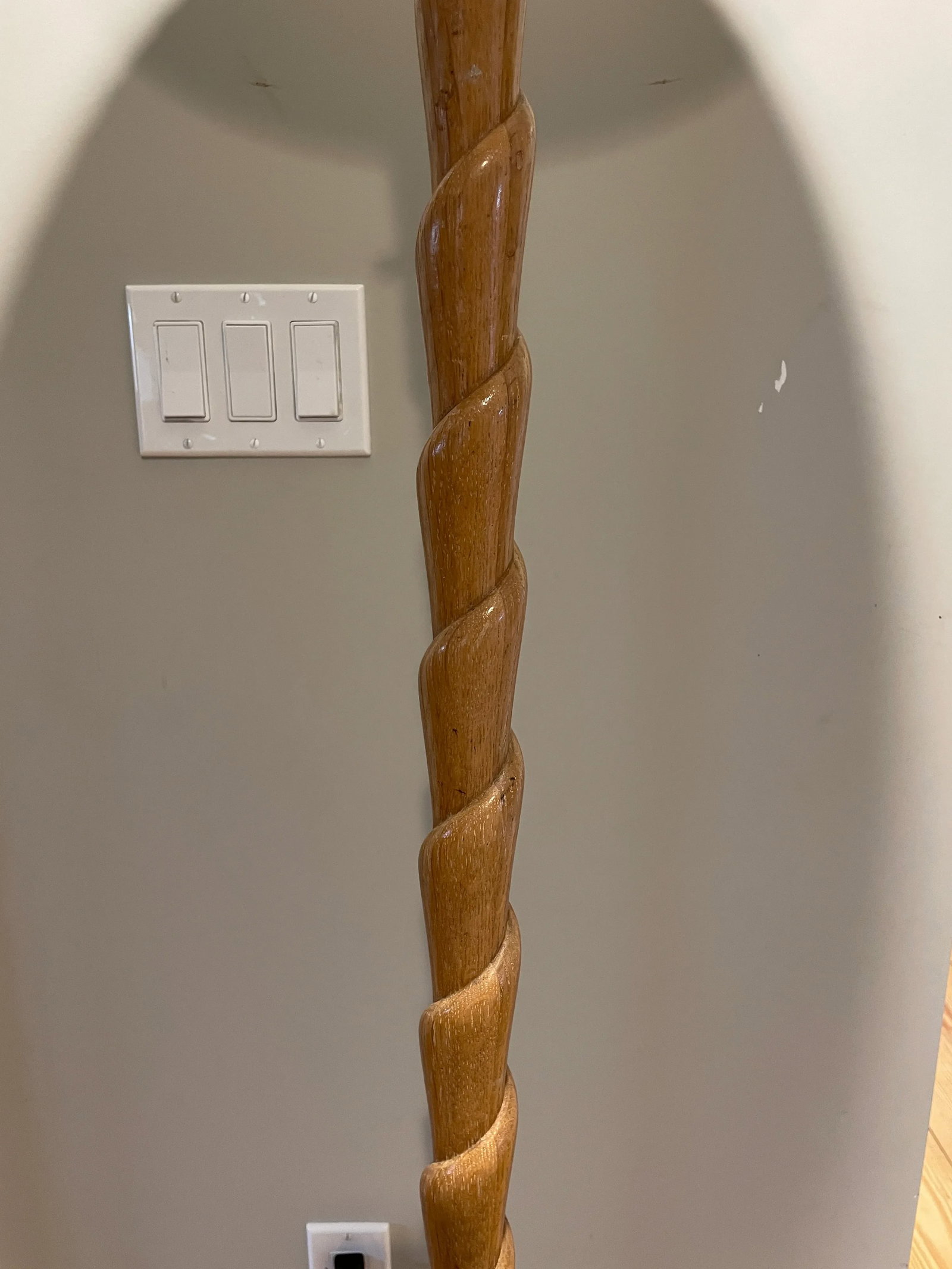 1930s Russel Wright Twisted Cerused Oak Brass Torchiere Floor Lamp - 7