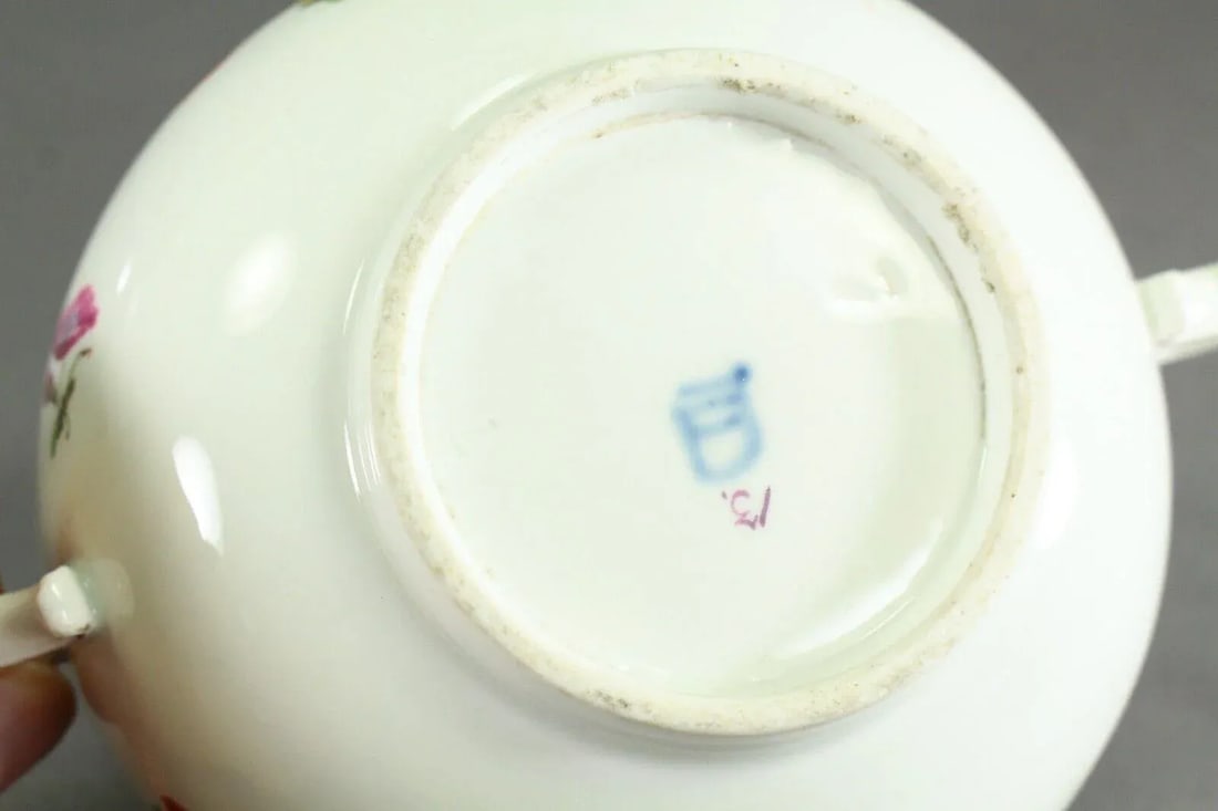 Circa 1756 Vienna Porcelain Ecuelle Bowl & Cover W. Strawberry Knob - 12