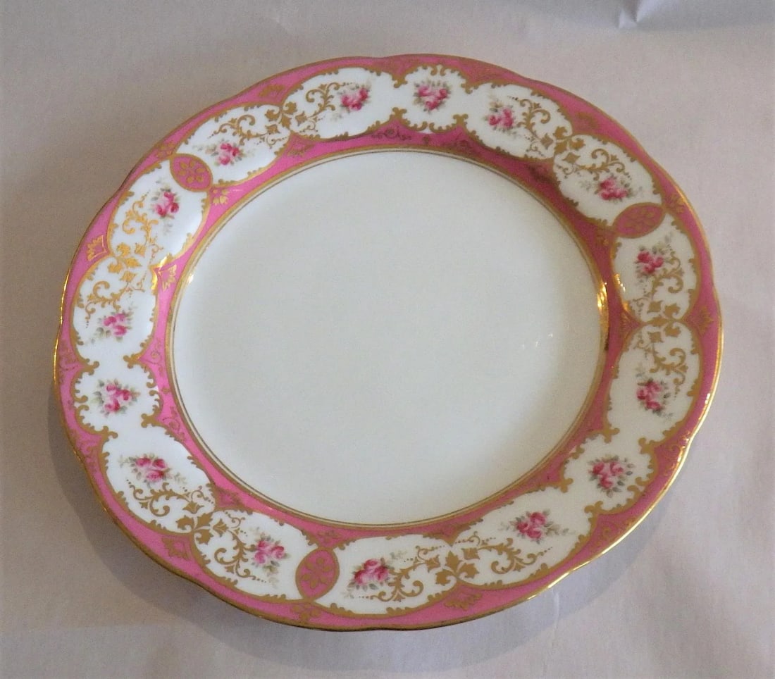 Early 20th Century Tiffany and Co. Luncheon Plates With Hand Painted Roses and Gilding- Set of 12 by - 2