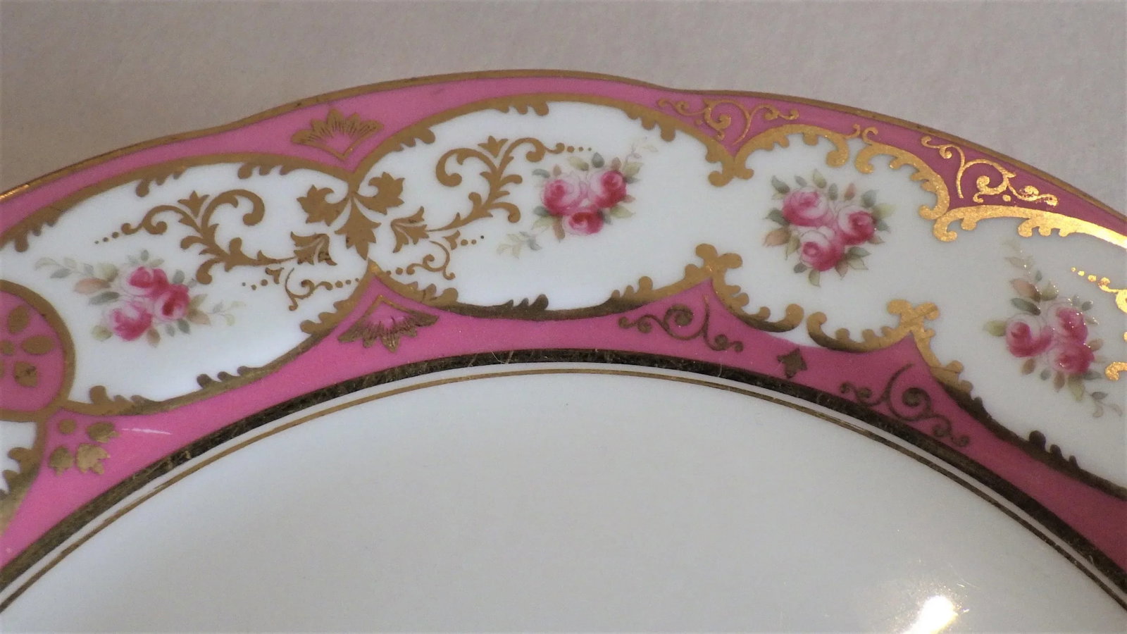 Early 20th Century Tiffany and Co. Luncheon Plates With Hand Painted Roses and Gilding- Set of 12 by - 4