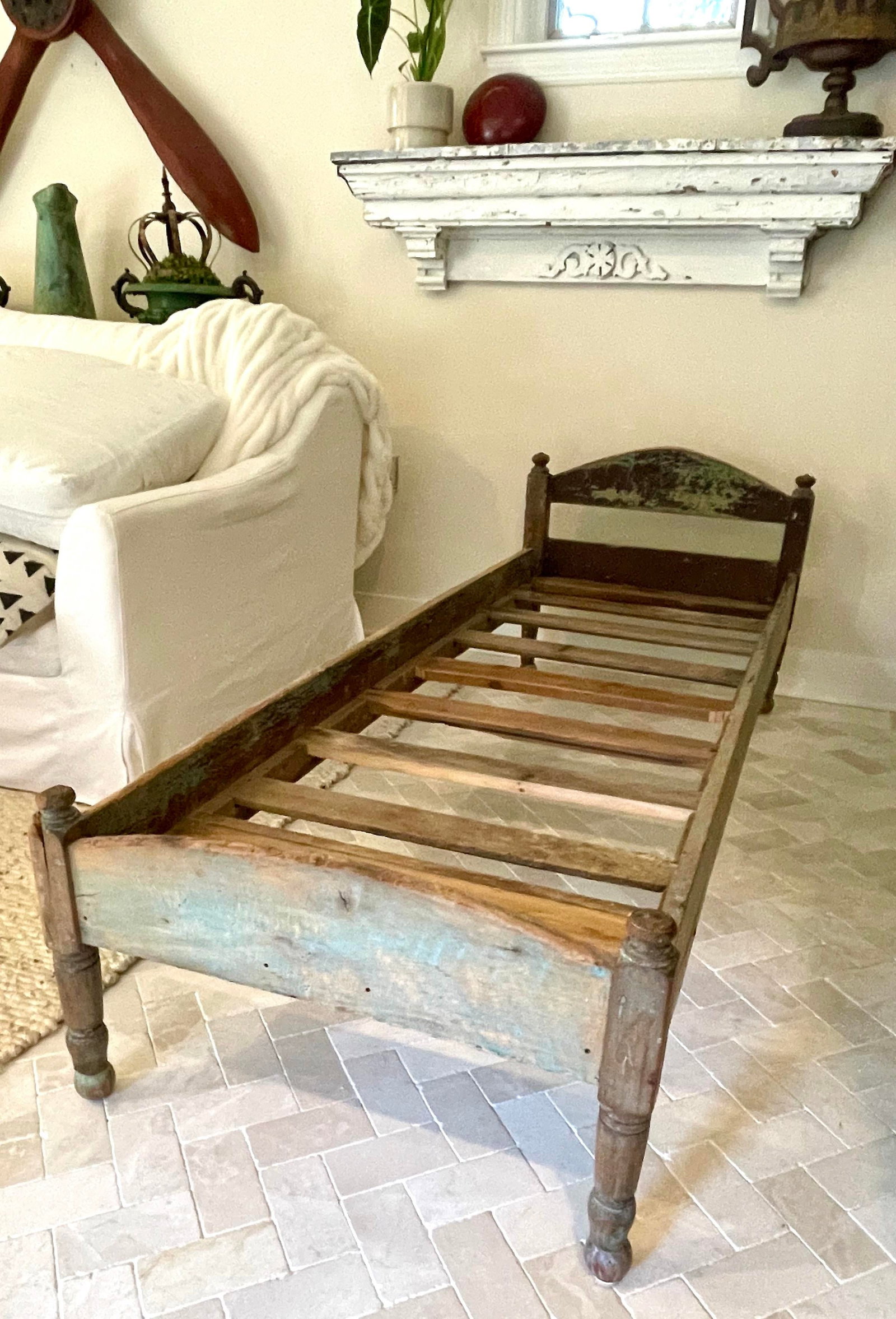 19th Century Primitive Painted Daybed - 2