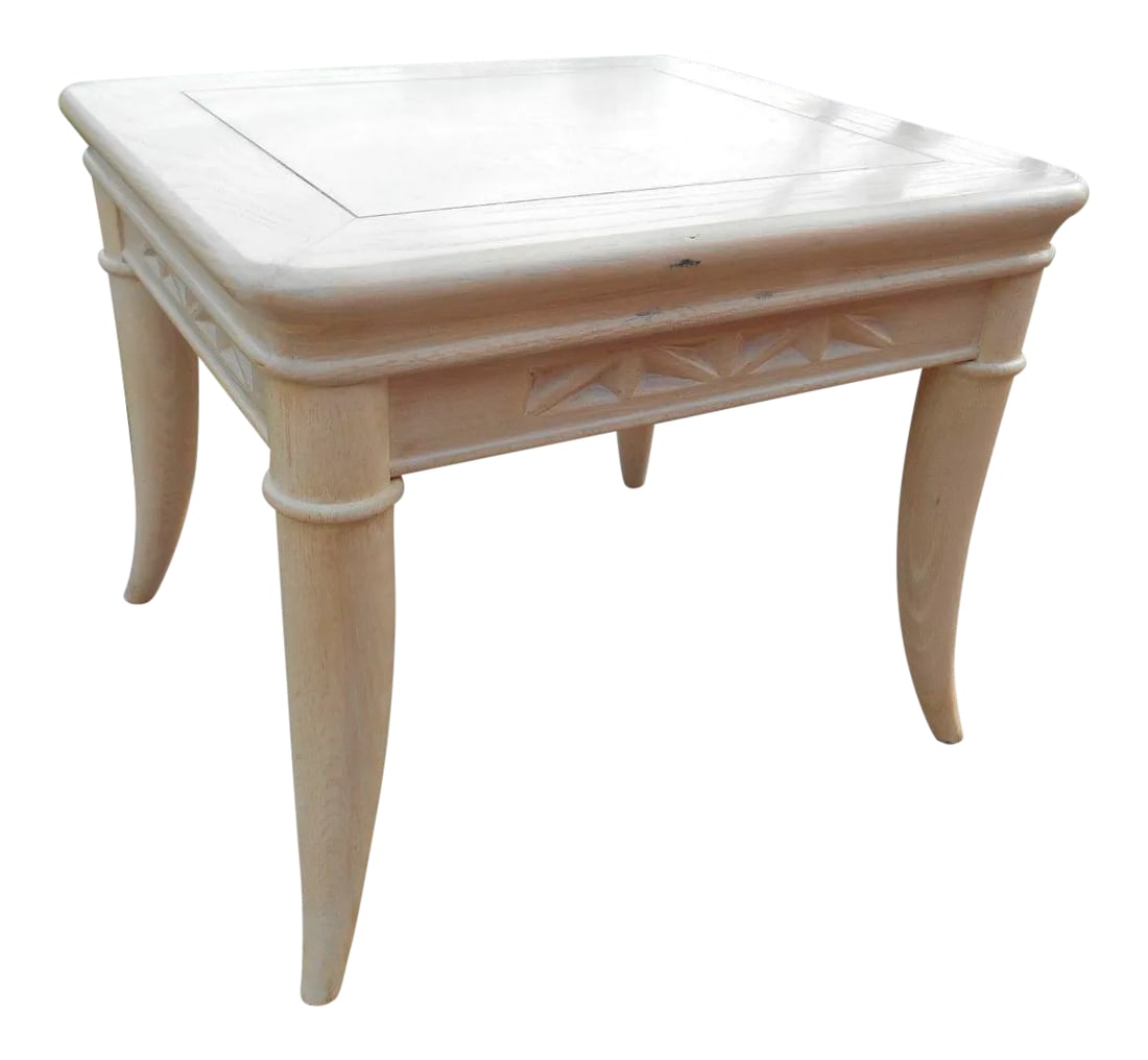 Henredon Cow Horn Legs Side Table: Very nice Henredon cow horn legs lamp side / accent table with an antique white ash or cream color finish. This end table is in very good pre-owned condition with normal wear from use. The legs of the