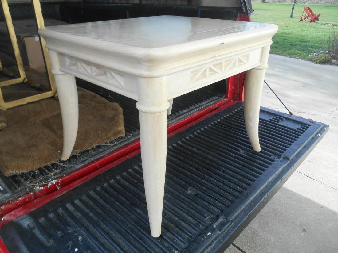 Henredon Cow Horn Legs Side Table - 7