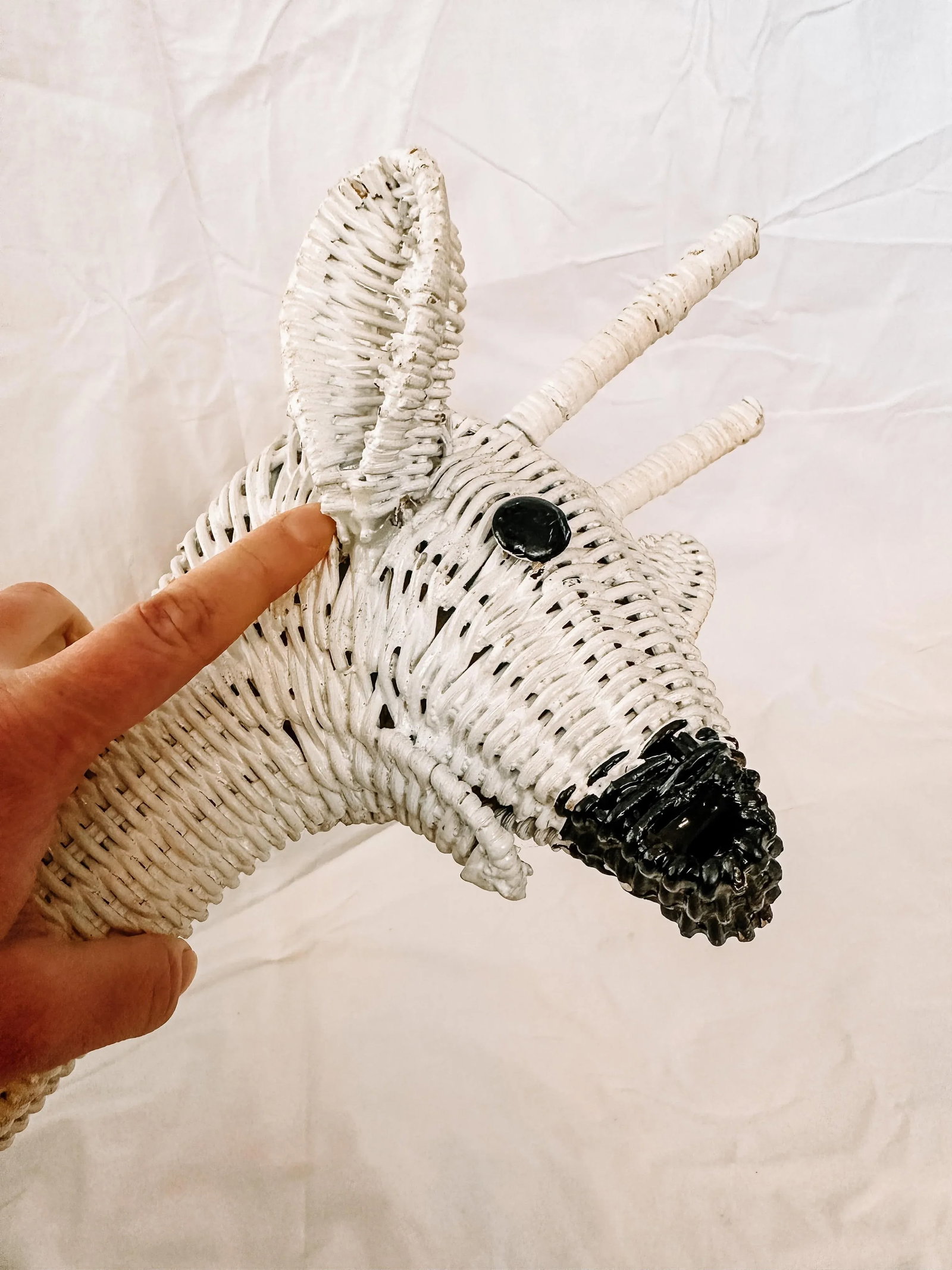 Vintage White Wicker Giraffe Animal Planter Stand - 7