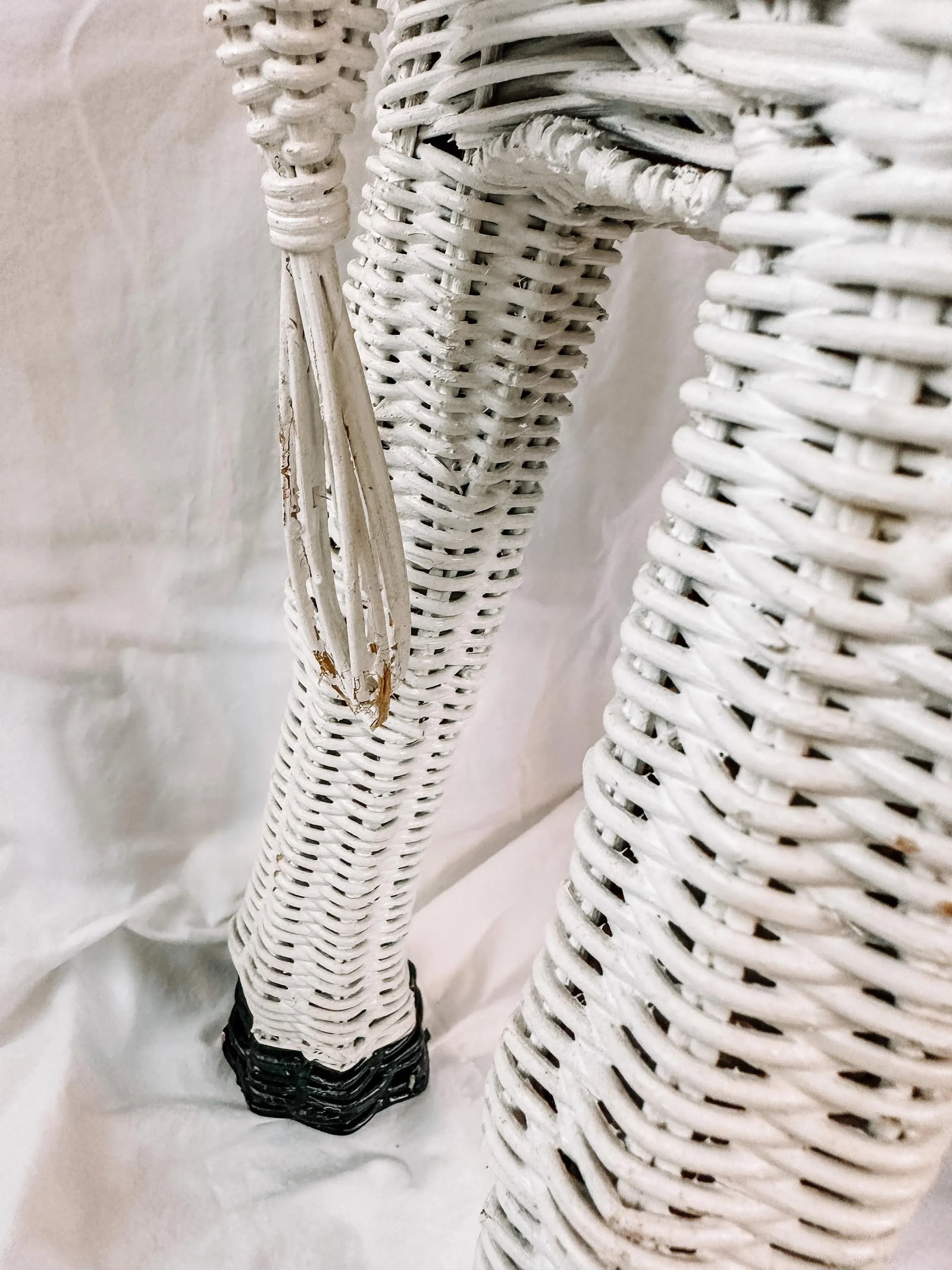 Vintage White Wicker Giraffe Animal Planter Stand - 8