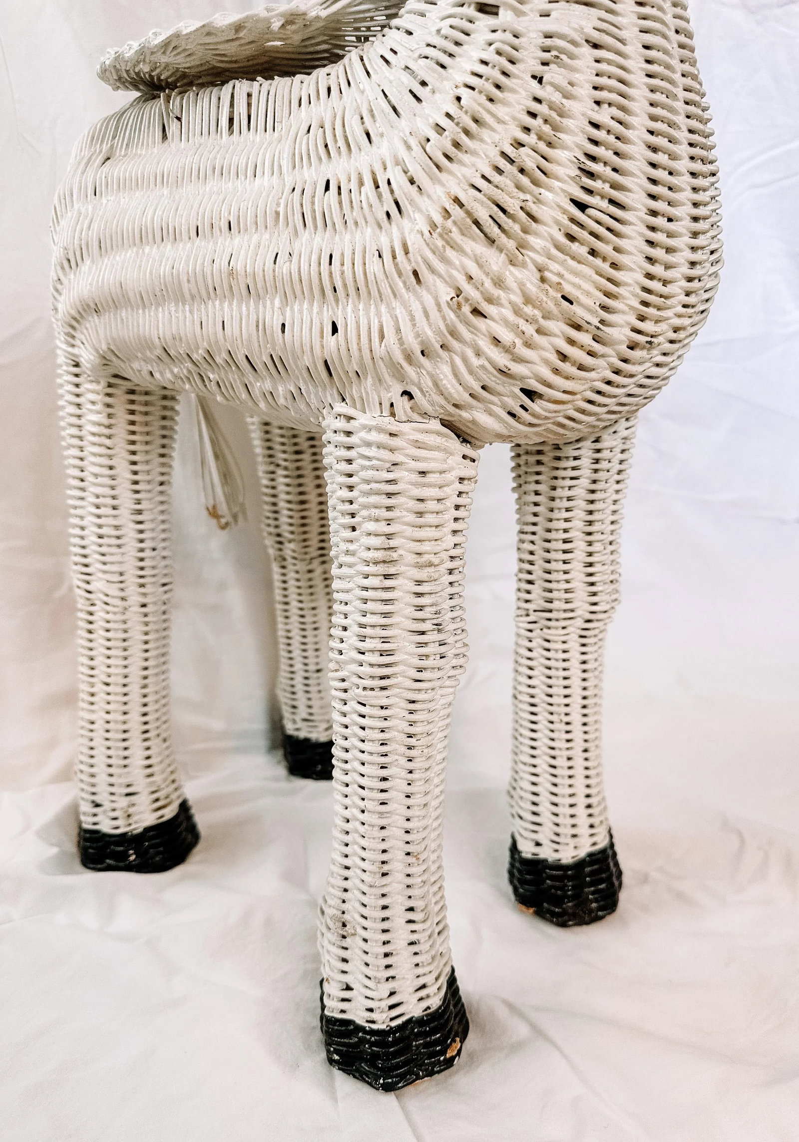 Vintage White Wicker Giraffe Animal Planter Stand - 9