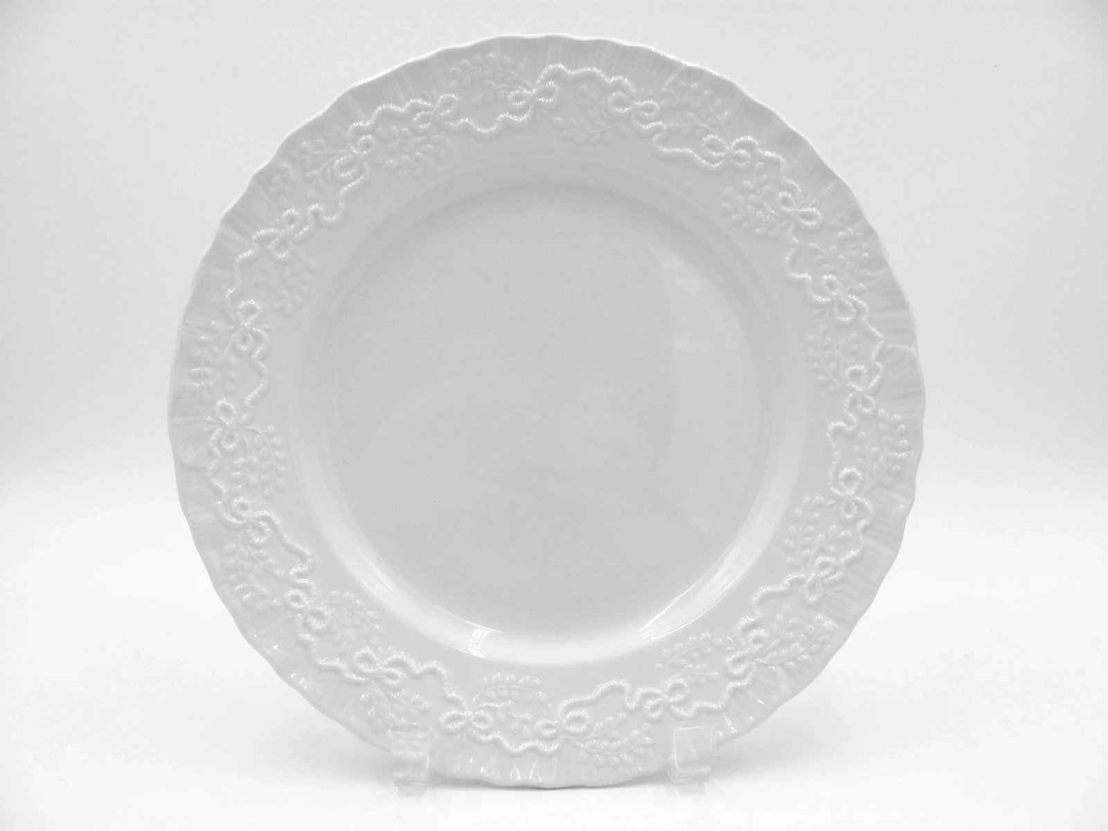 Ralph Lauren Wedgwood England Claire White Service for 10 Dinnerware - 30 Piece Set - 4