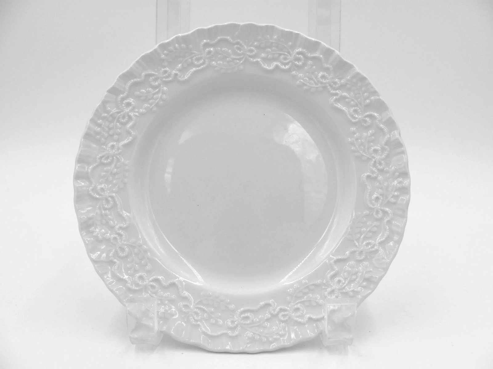 Ralph Lauren Wedgwood England Claire White Service for 10 Dinnerware - 30 Piece Set - 8