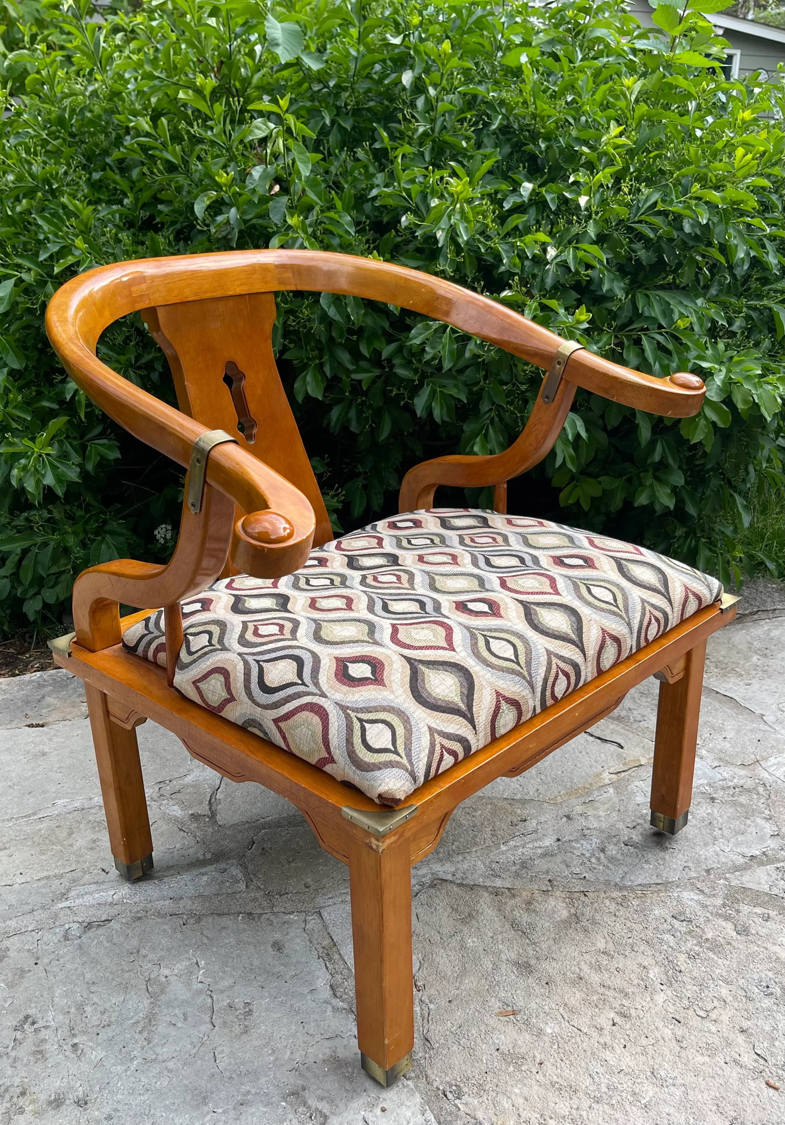 1960s James Mont Style Asian Chinoiserie Ming Horseshoe Chair by Century Furniture - 2