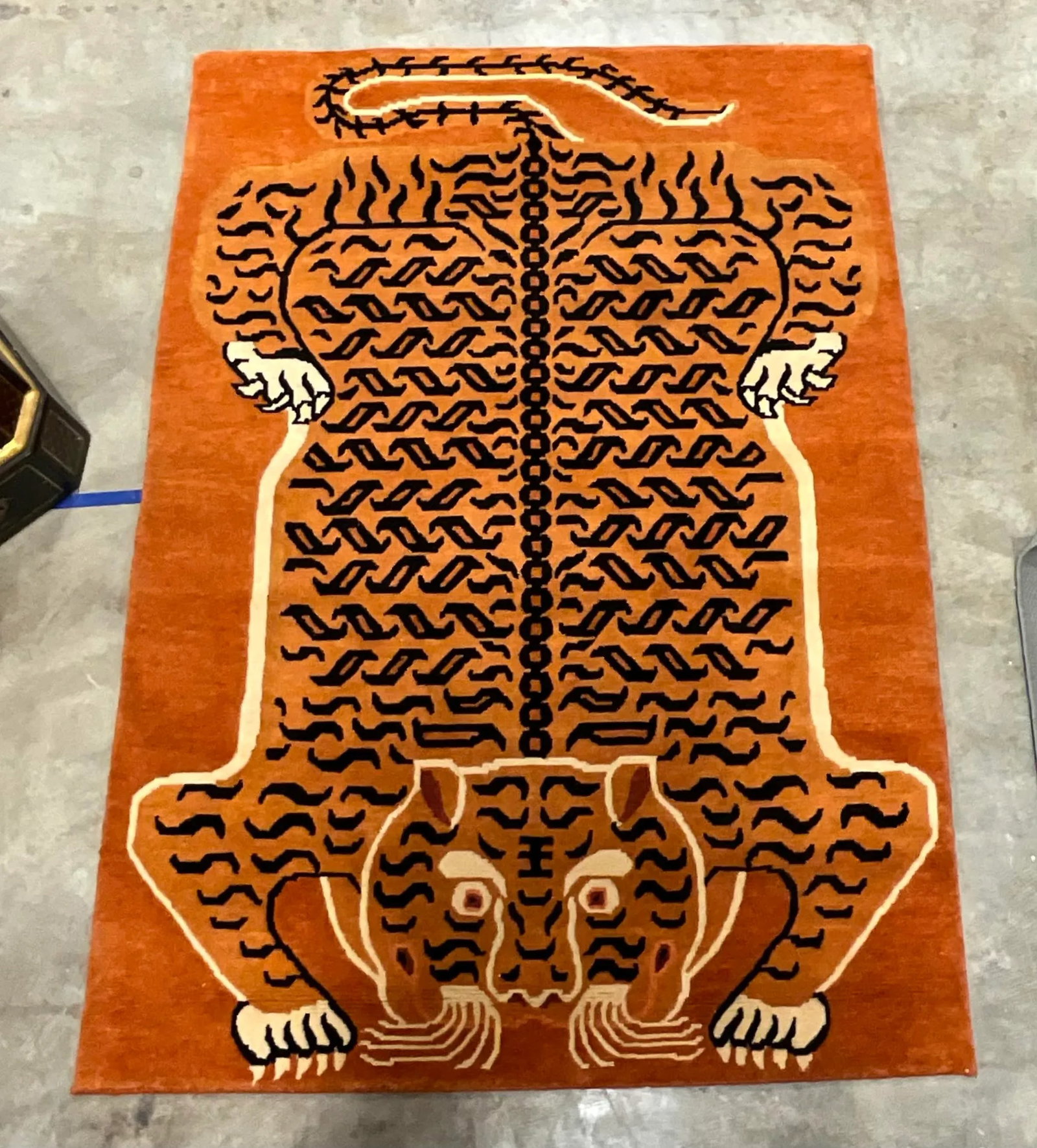 2020s Indian Hand Knotted Wool Rug With Chinese Tiger Motif - 4