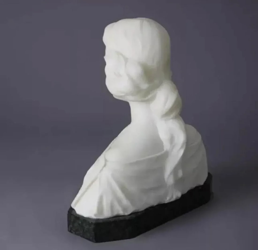 Antique Alabaster Sculpture Bust Statue of a Woman 19th Century - 3