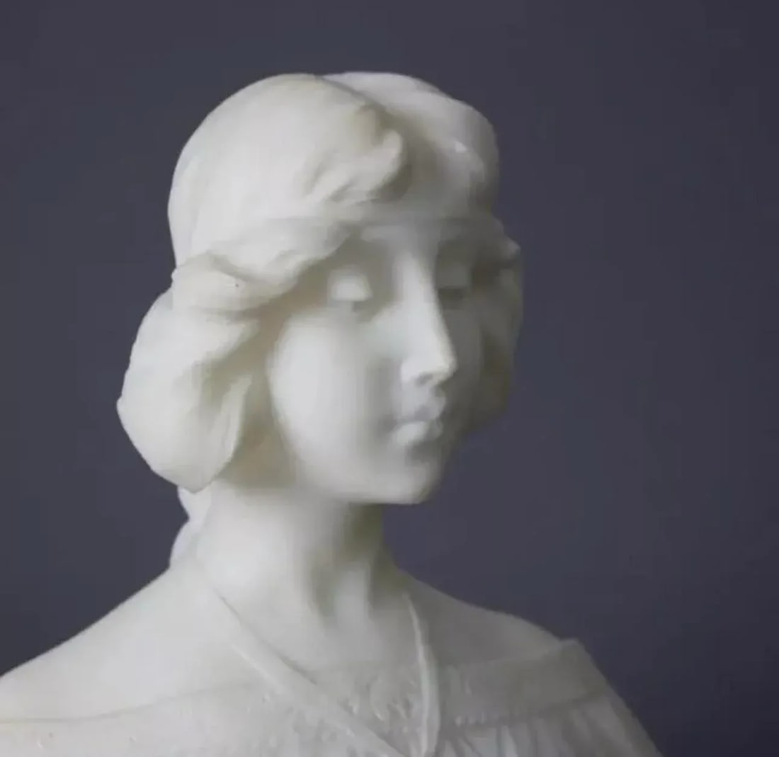 Antique Alabaster Sculpture Bust Statue of a Woman 19th Century - 8