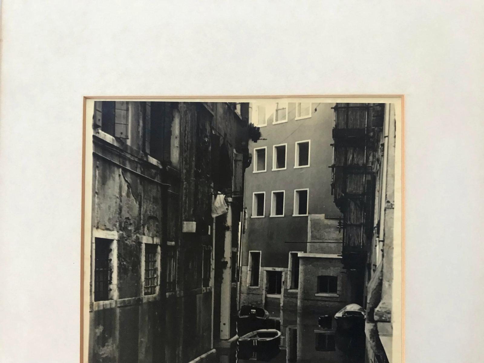 Vintage 1981 Photograph of Venice, Italy ~ Framed & Signed - 3