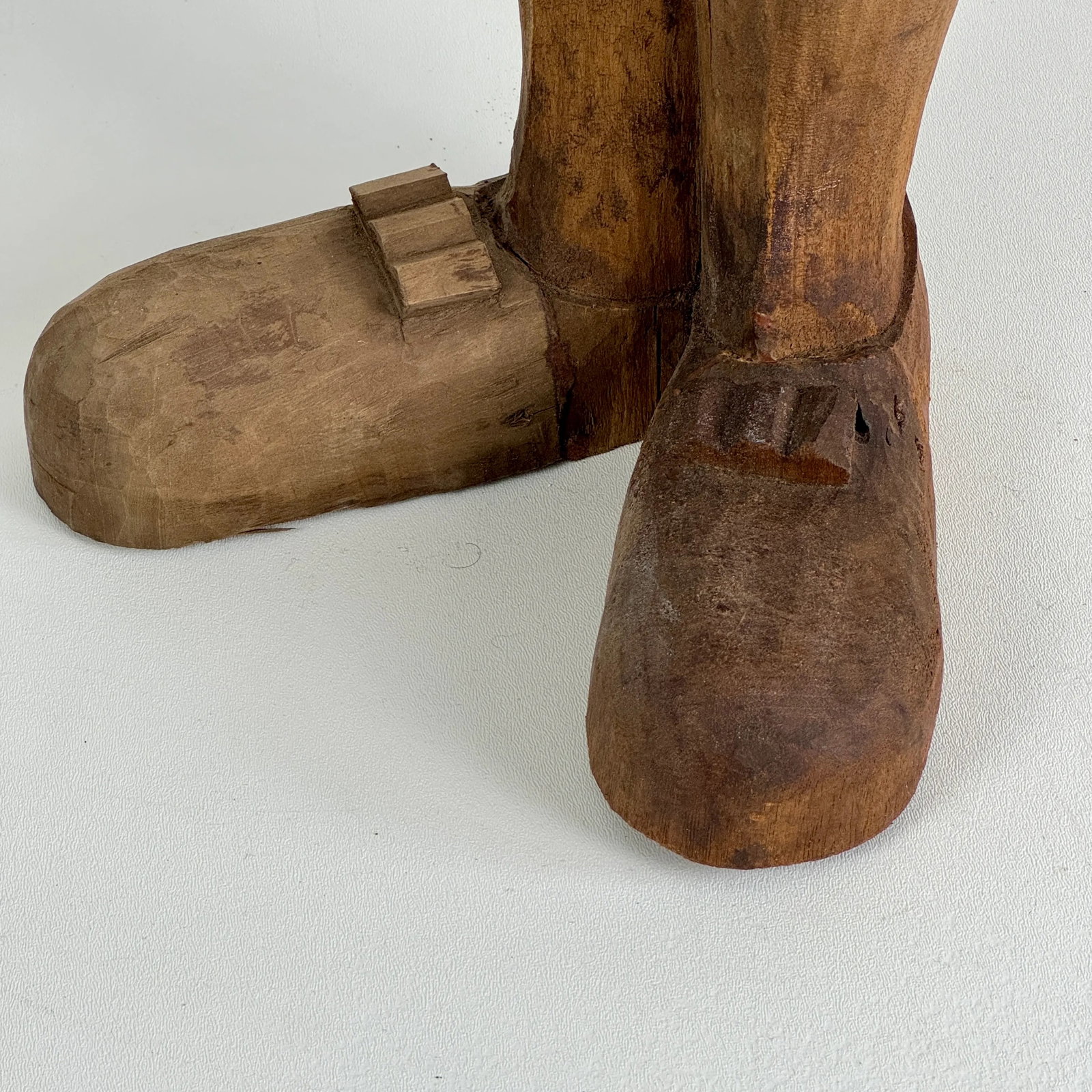 Rare & Unique 18th Century Hand Carved Wooden Sculpture of a Minstrel - 6