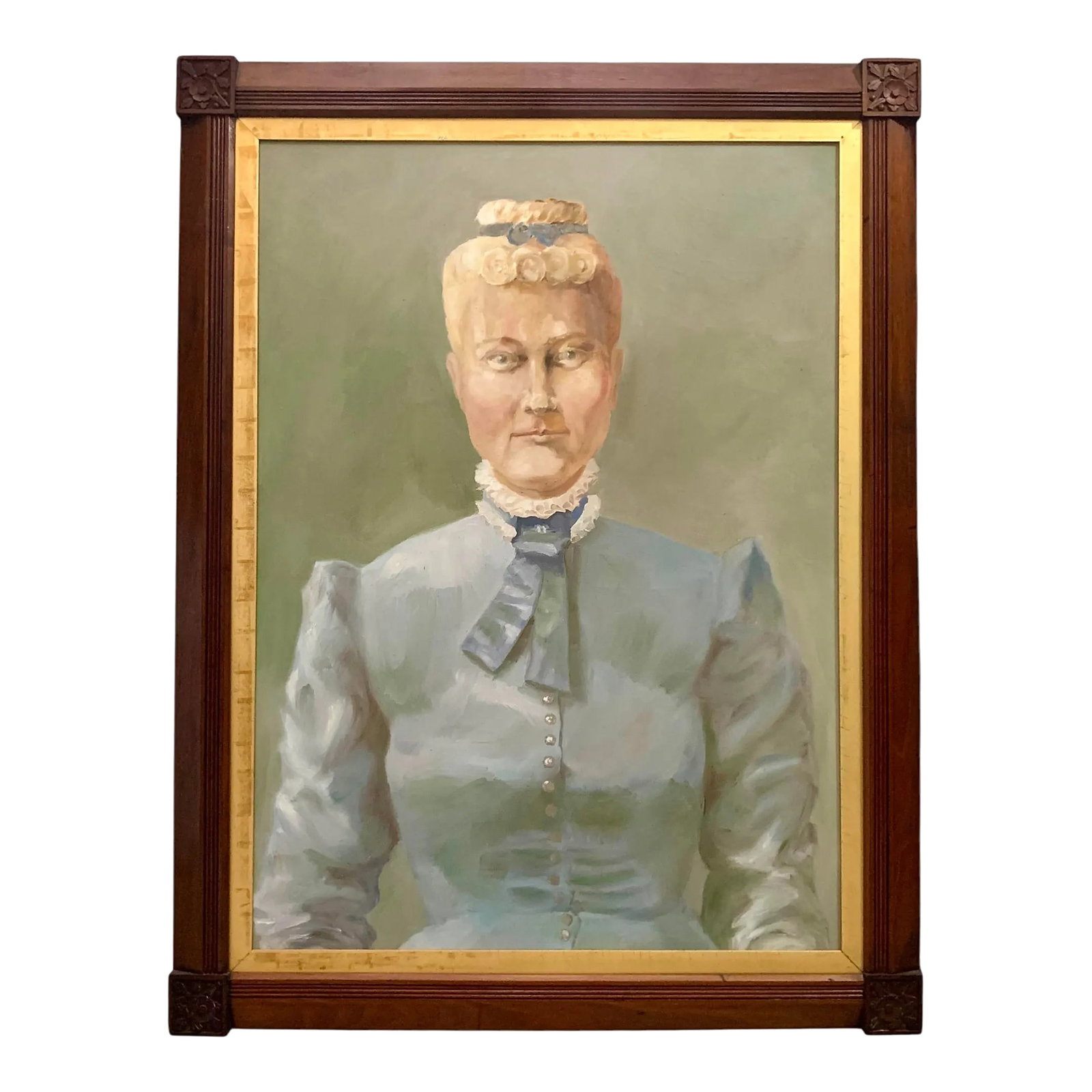 Early 20th Century Painting Elegant Lady Portrait in Victorian Dress Large Oil on Canvas, Framed: This exquisite antique oil painting features a beautifully hand-carved frame and depicts a graceful woman. The artwork is a perfect addition to any collection and will make a stunning statement on any