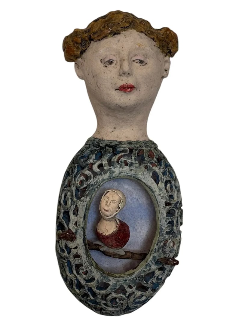 Early 21st Century Surrealist Portraiture Sculpture by Paula Collins of Rempalski Ceramics - 7