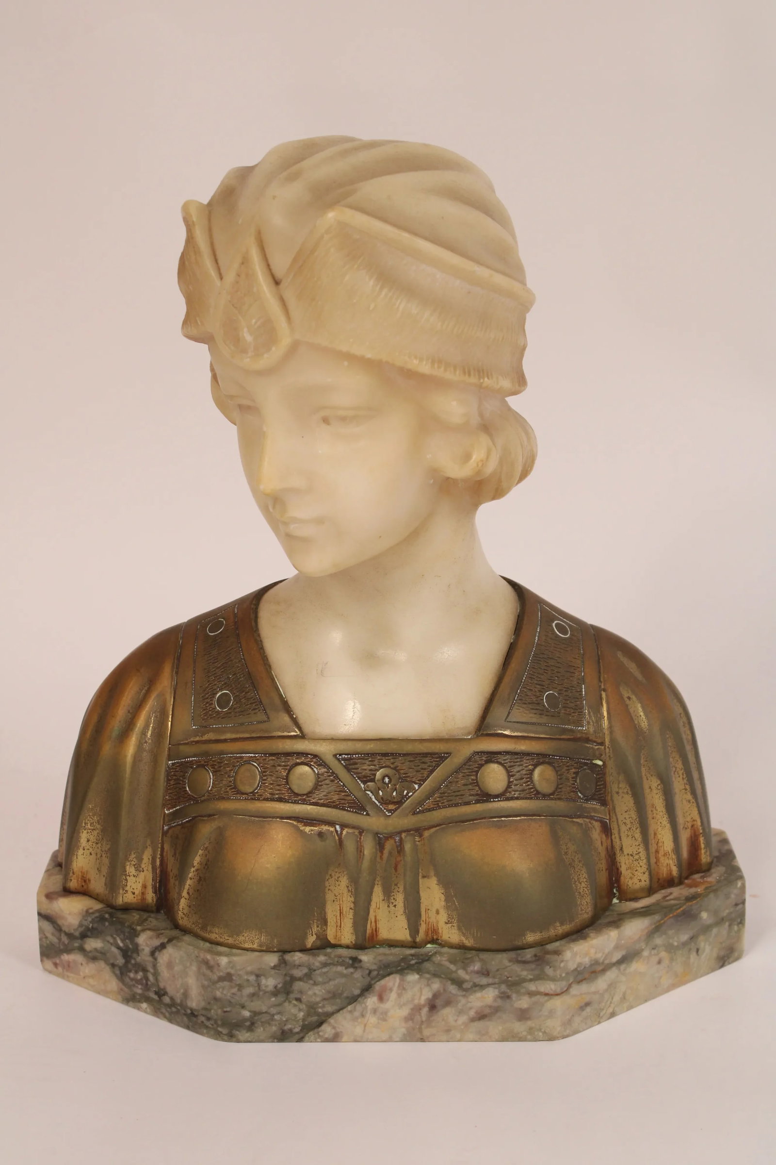 Alabaster and Bronze Sculpture by Georges Morin (1874-1950) - 2