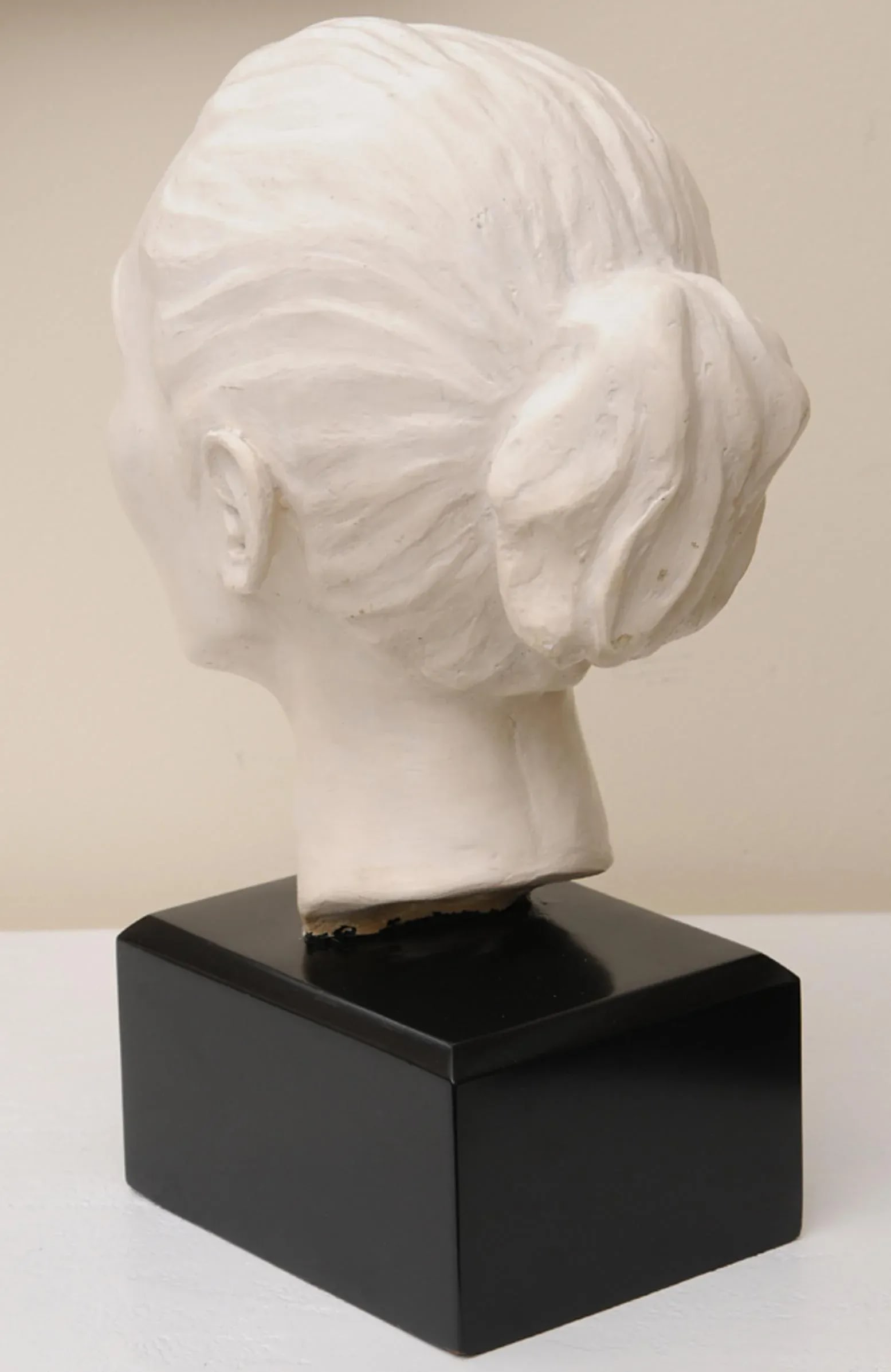 Vintage Plaster of Paris Female Head Bust Sculpture on Black Wood Base, Restored, Italy - 5
