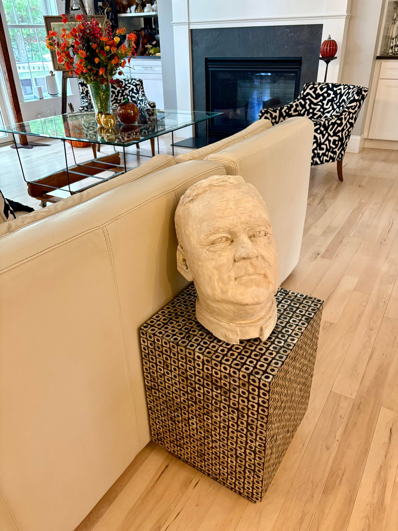 1960s Large Plaster Bust of a Man in Contemplation - 4