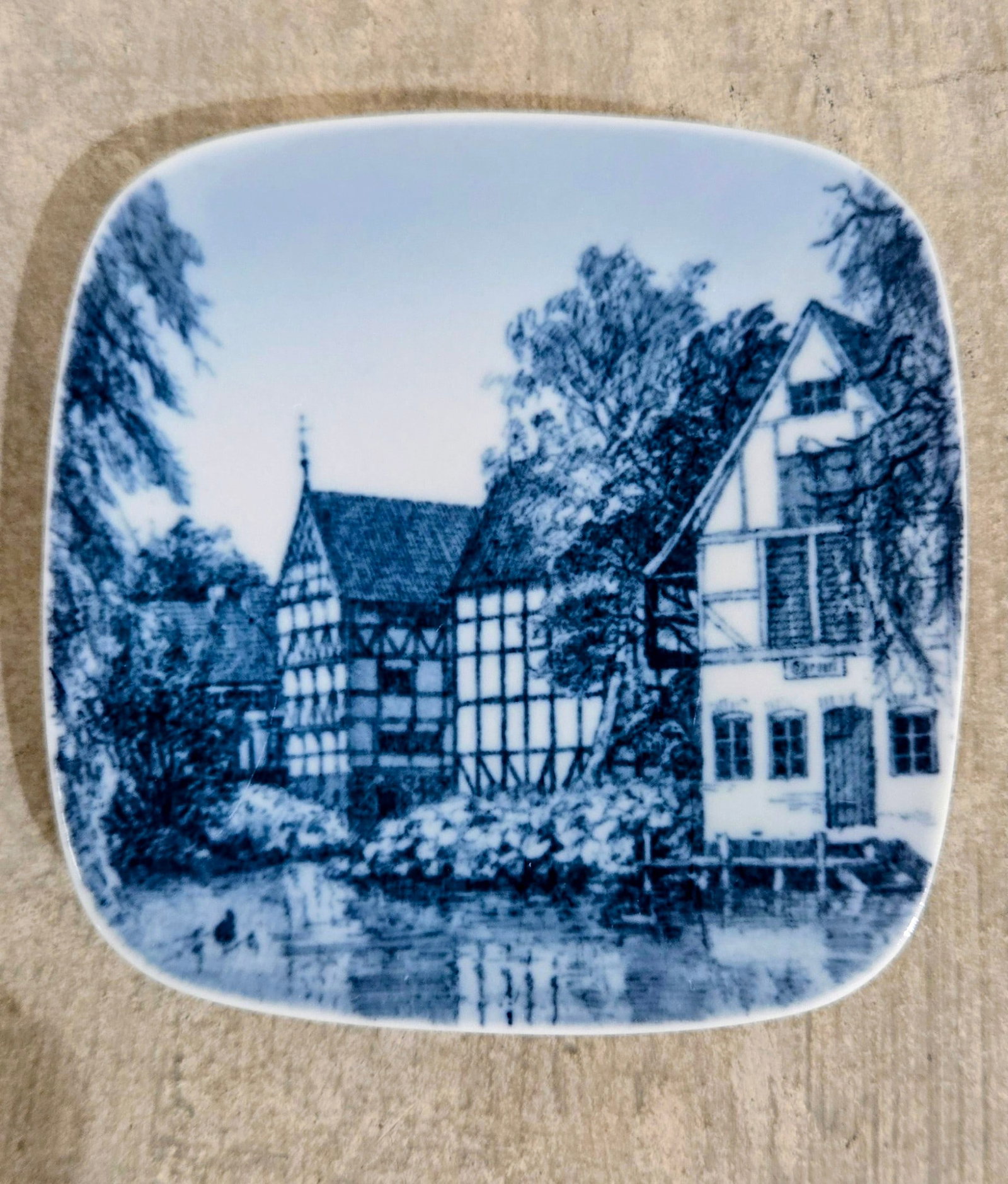 Vintage Bing & Grondahl Danish Landmark Mini Wall Plates Framed Art by Kjeld Bonfils - 8