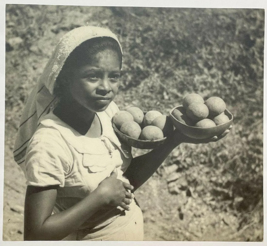 Original Eleanor Parke Custis 'maria Of Guatemala' Child Portrait Photograph - 10