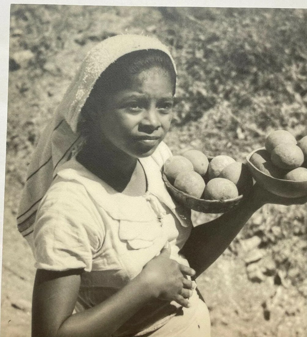 Original Eleanor Parke Custis 'maria Of Guatemala' Child Portrait Photograph - 3