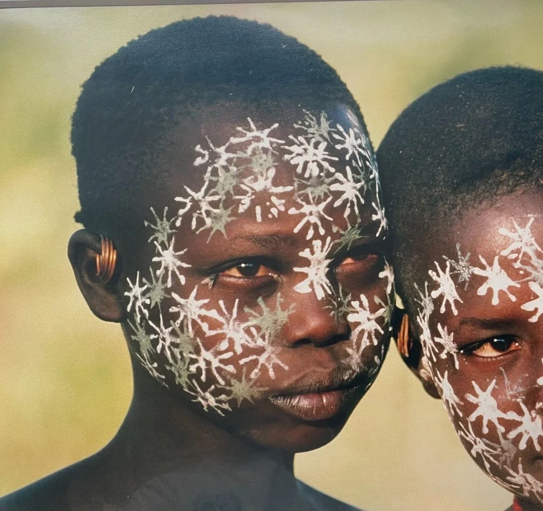 Carol Beckwith 'Surma Girls Painted as Twins, Ethiopia Chromogenic Photograph - 8