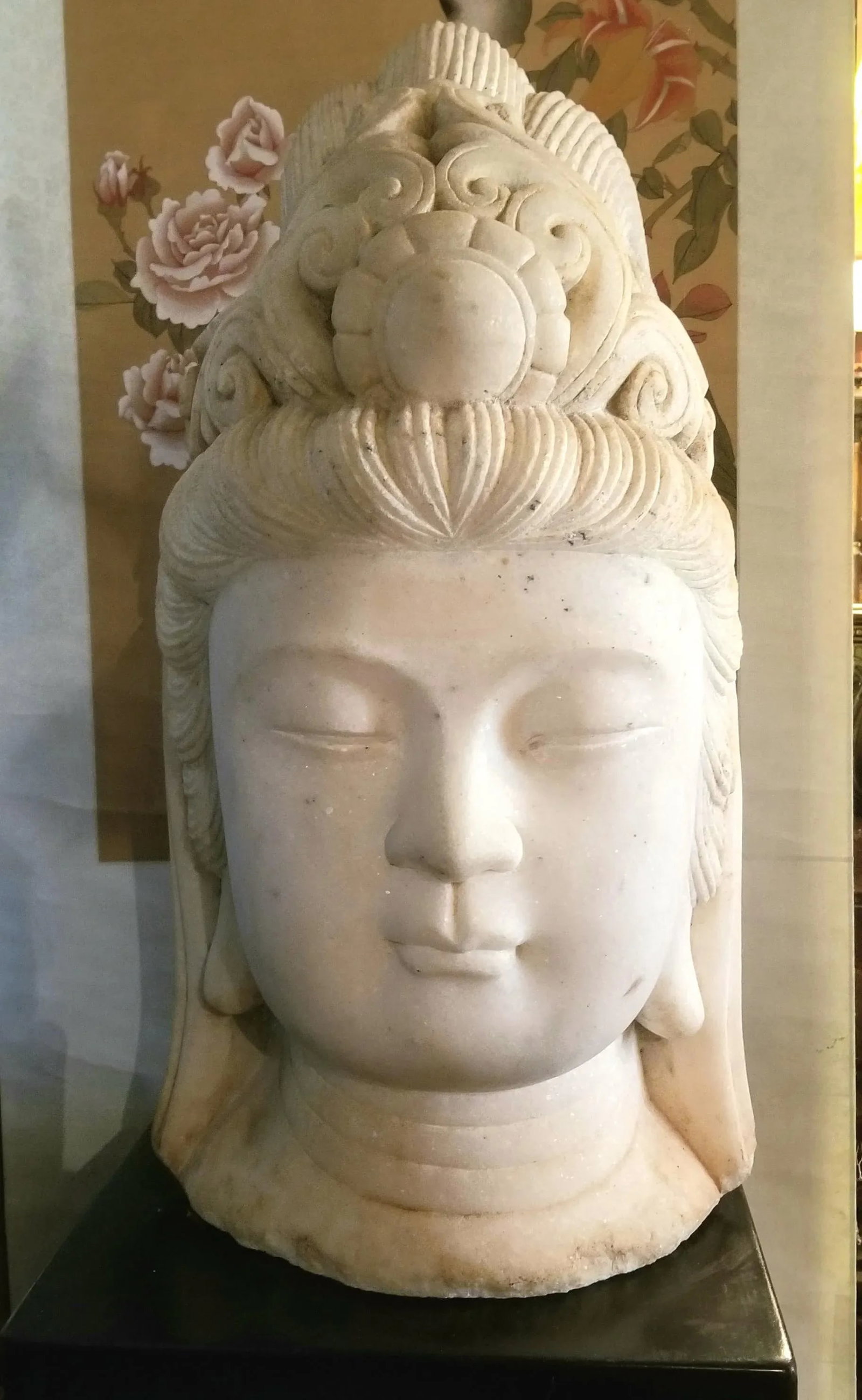 Antique Chinese Male Marble Bust with Black Wooden Pedestal - 2