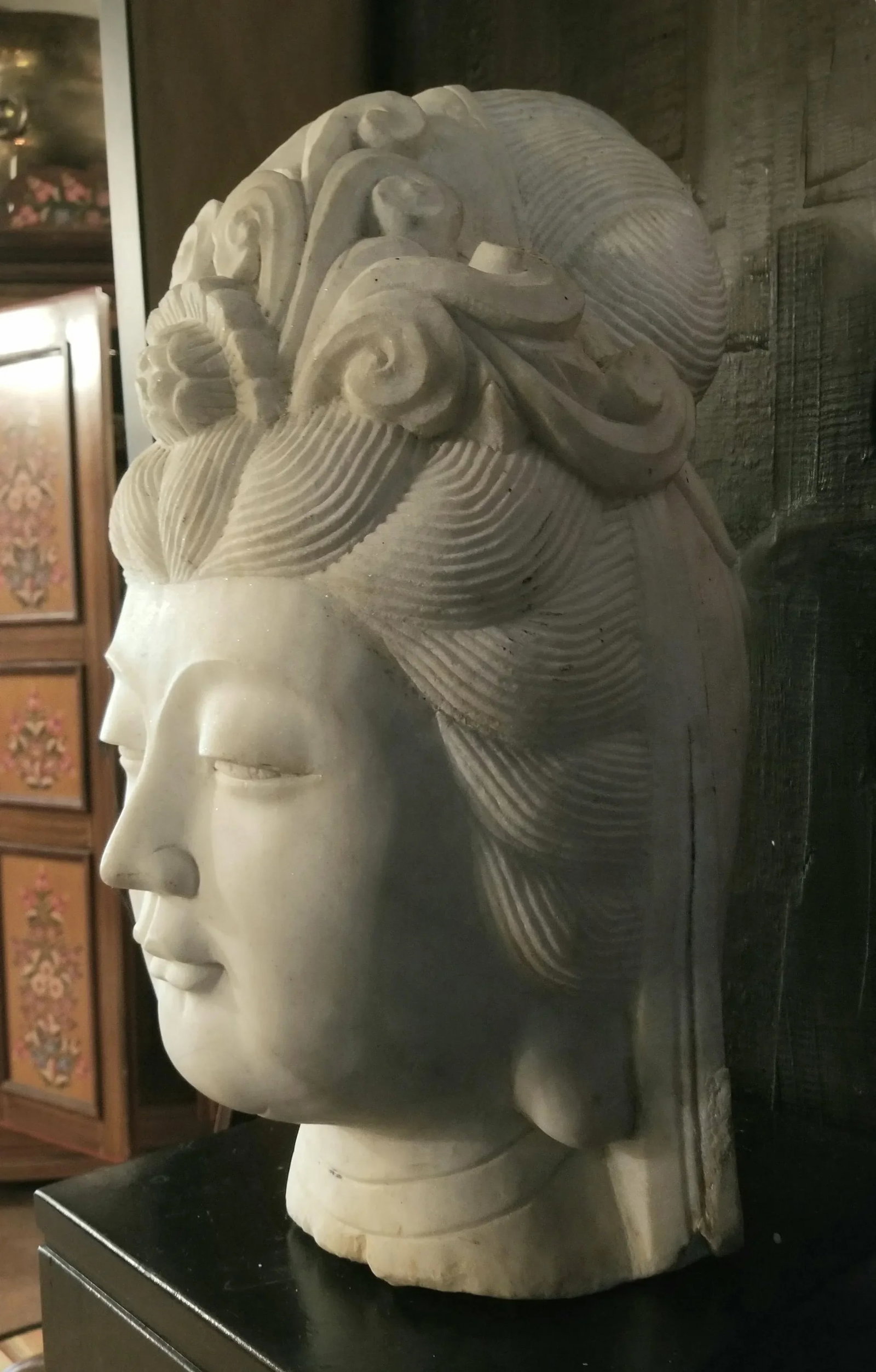 Antique Chinese Female Marble Bust with Black Wooden Pedestal - 3