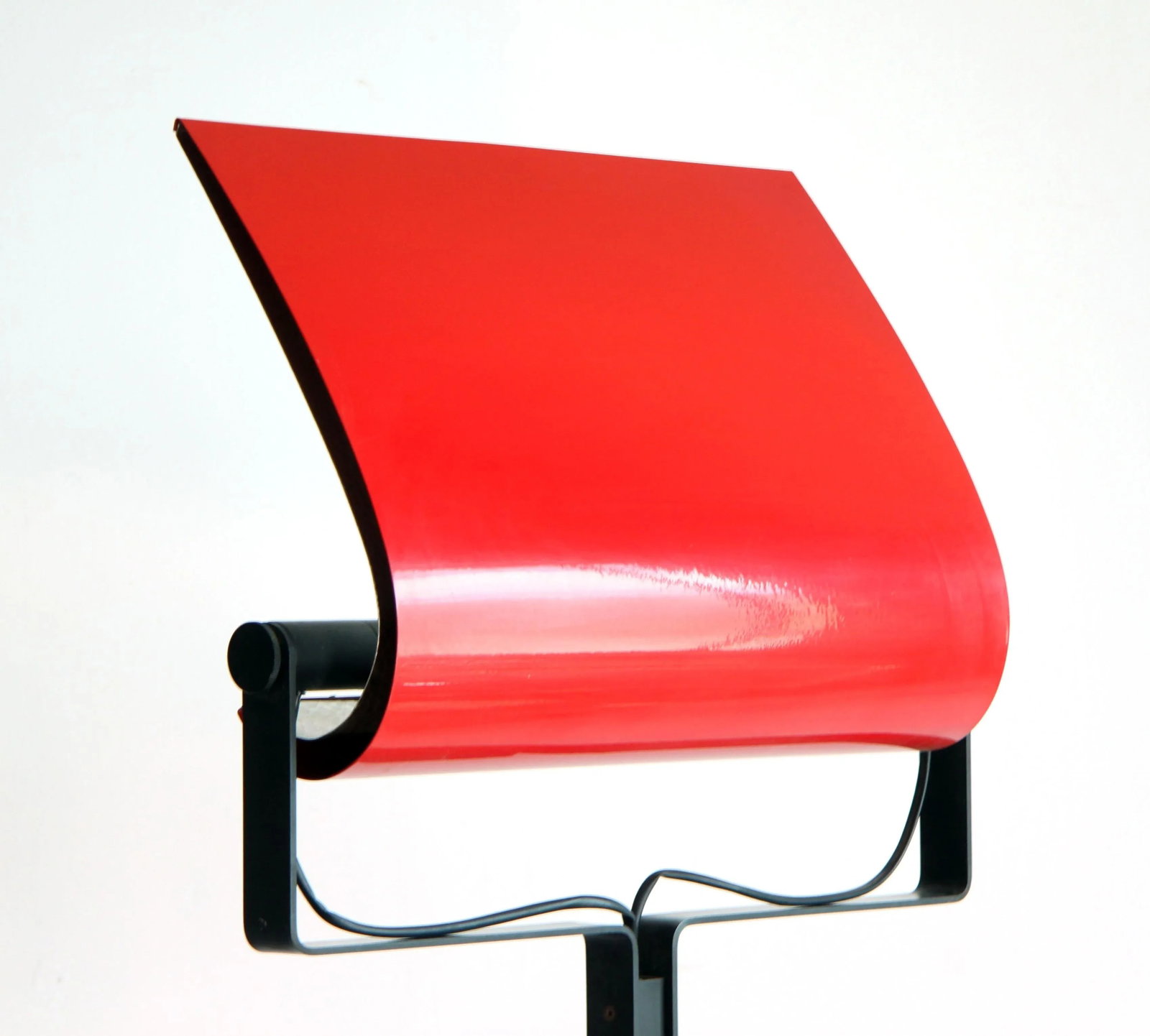 Vintage 1980's Italian Postmodern Red Torchiere Floor Lamp by Gianfranco Frattini for Relco Milano - 2