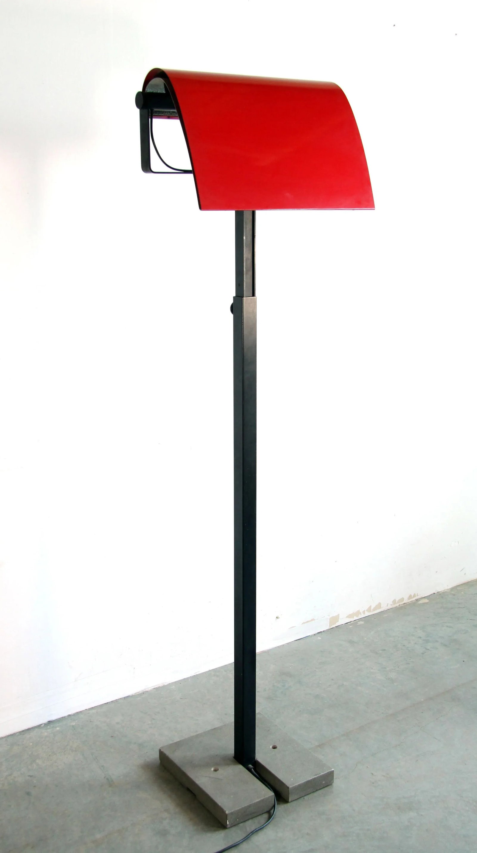 Vintage 1980's Italian Postmodern Red Torchiere Floor Lamp by Gianfranco Frattini for Relco Milano - 3