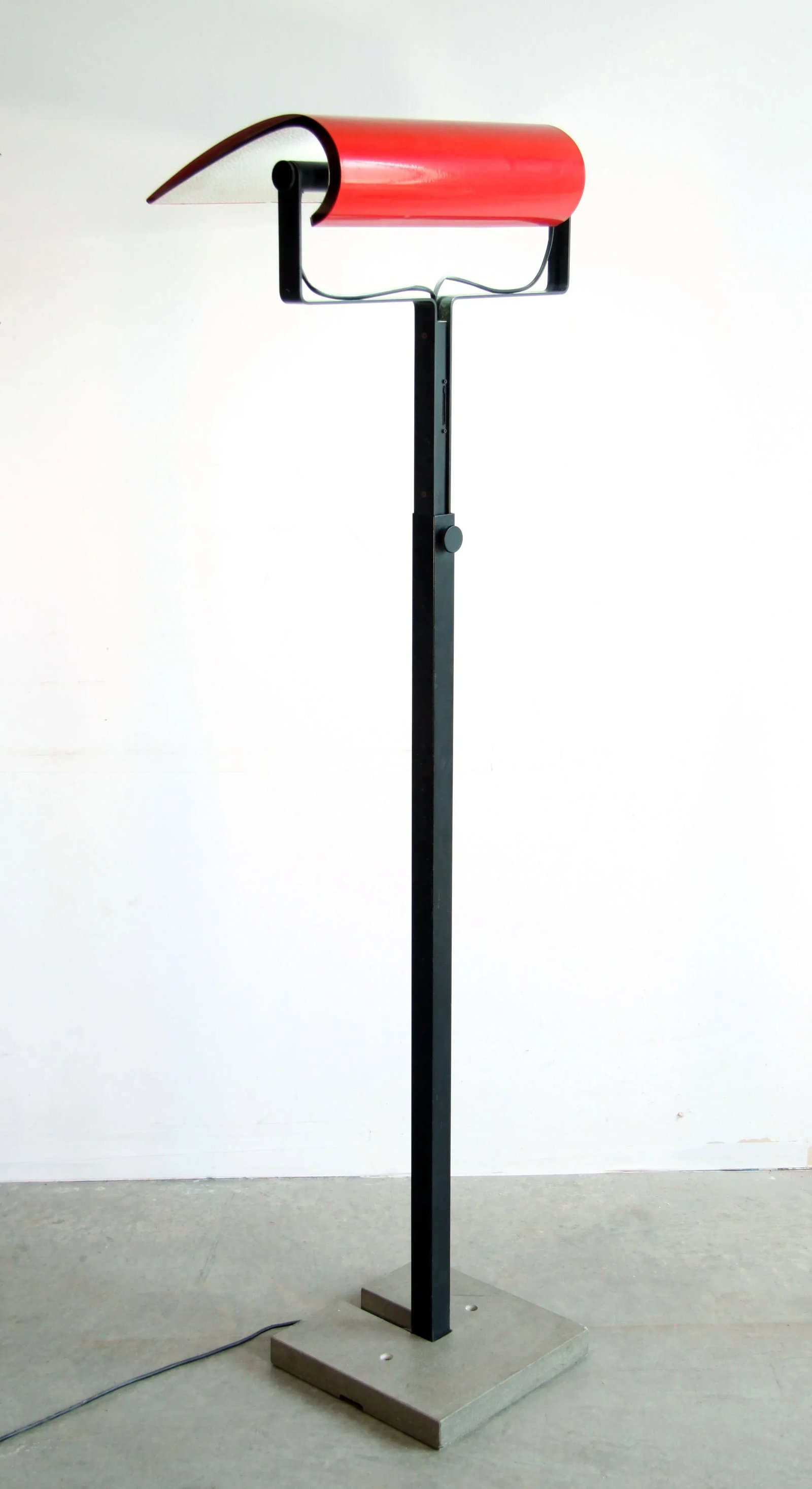 Vintage 1980's Italian Postmodern Red Torchiere Floor Lamp by Gianfranco Frattini for Relco Milano - 6