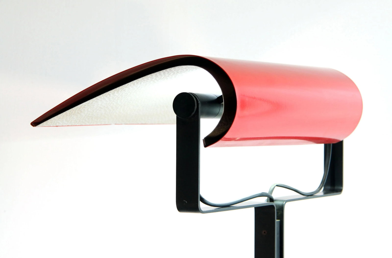 Vintage 1980's Italian Postmodern Red Torchiere Floor Lamp by Gianfranco Frattini for Relco Milano - 7