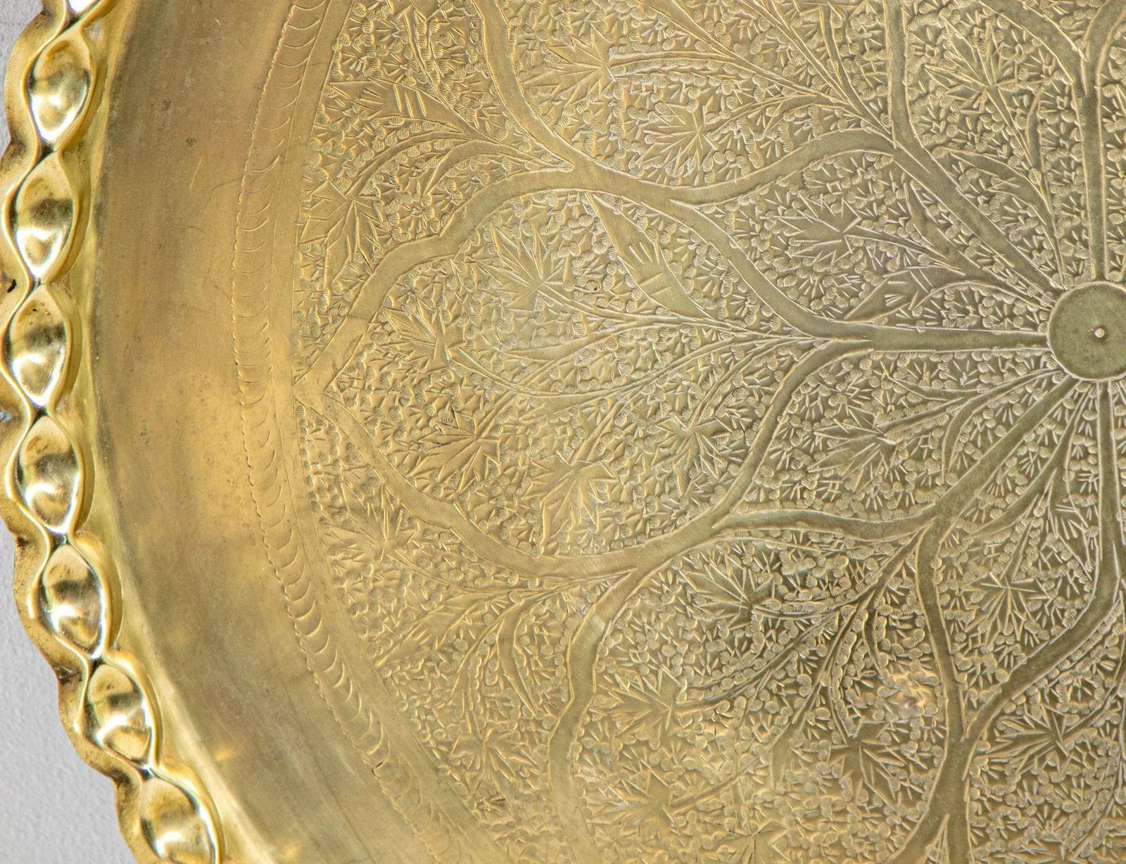 Antique Islamic Mughal Rajasthani Large Moorish Round Brass Tray With Crest Edges 30 In. - 4